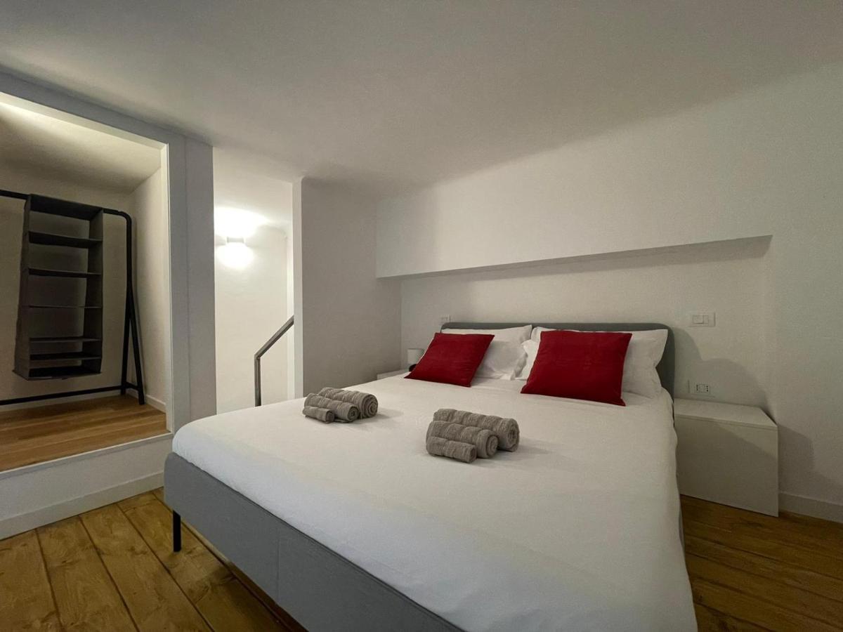 Navigli Design Loft - 7 Stops From Duomo, Ac, Netflix Appartement Milaan Buitenkant foto